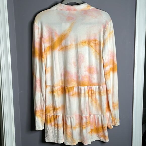 New Directions Yellow and Pink Dip Dye Buttoned Tiered Top Size Large - Picture 6 of 8